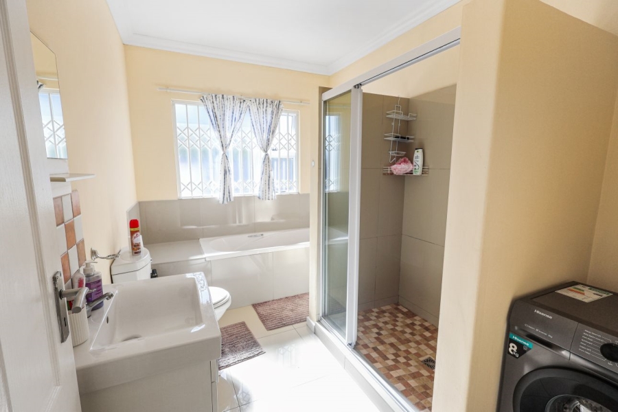 To Let 2 Bedroom Property for Rent in Greenfields Eastern Cape
